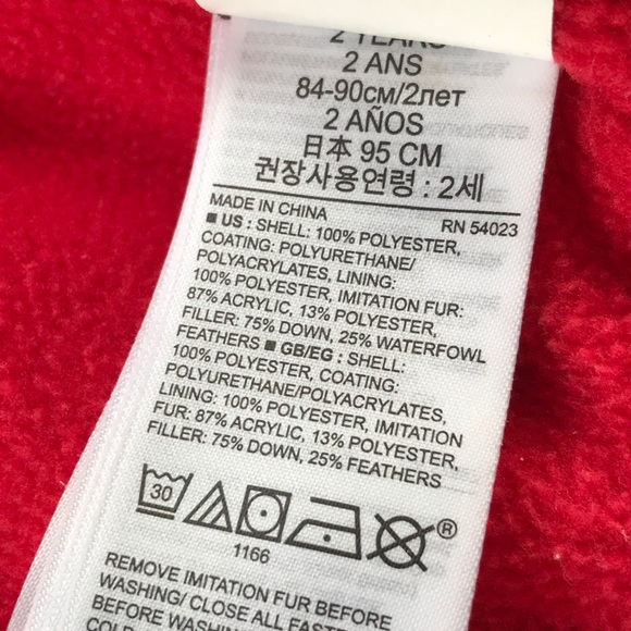 Gap winter red coat! Super good condition! - Picture 9 of 9